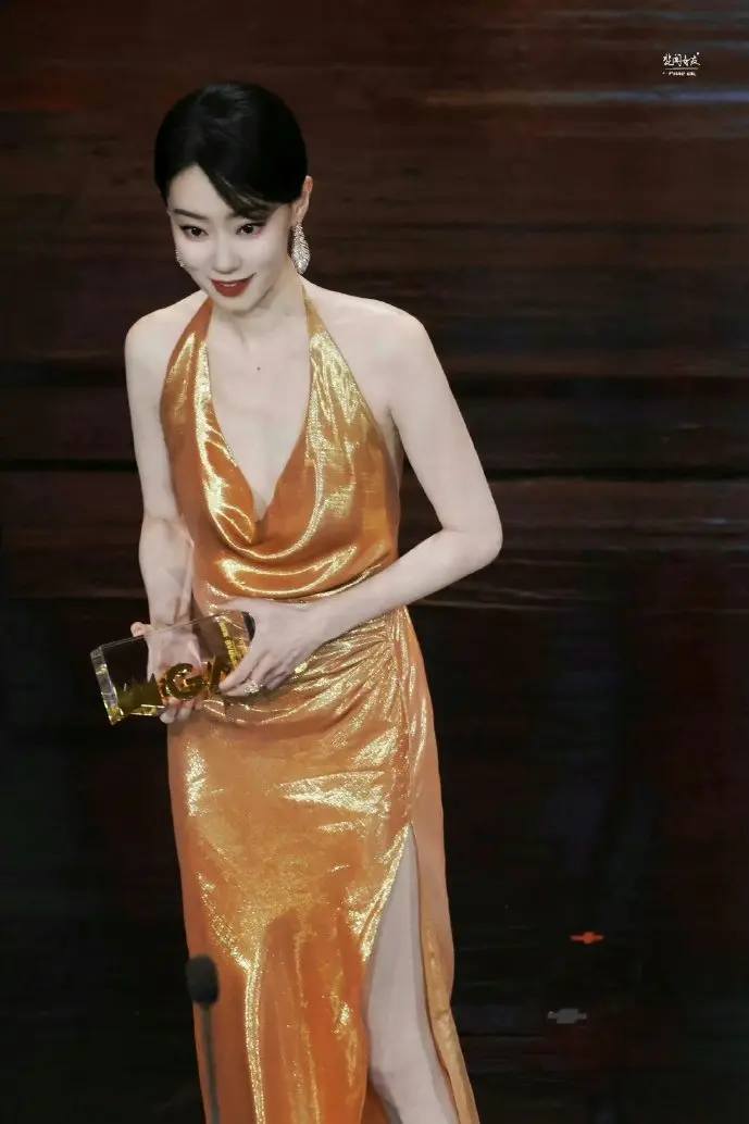 下载变形车概念图